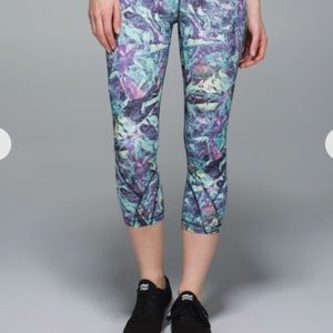 Lululemon Run Inspire Iridescent Multi Workout Active - Womens Size 8